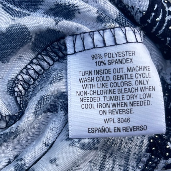 JM Collection Abstract Print Studded Blouse Size Large - Picture 4 of 4